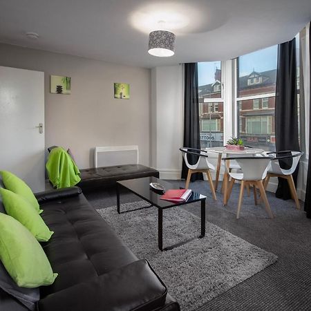 02 Springfield - Sleeps 6 Appartamento Blackpool Esterno foto