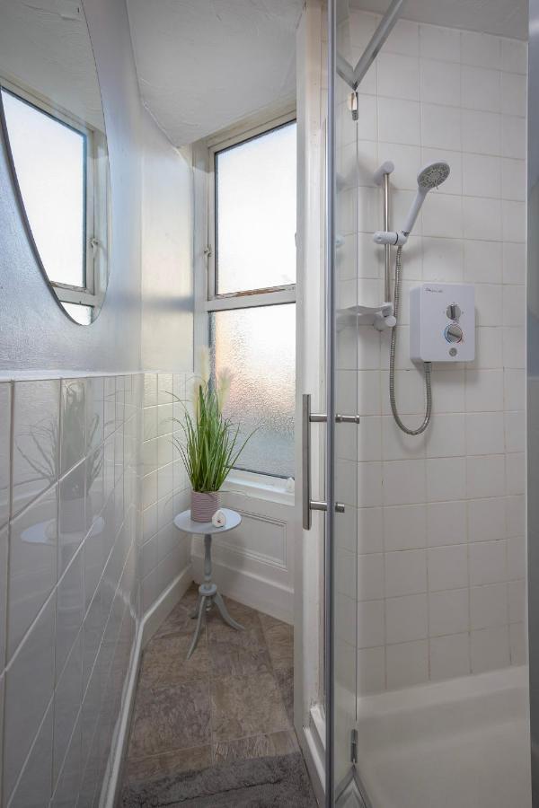 02 Springfield - Sleeps 6 Appartamento Blackpool Esterno foto