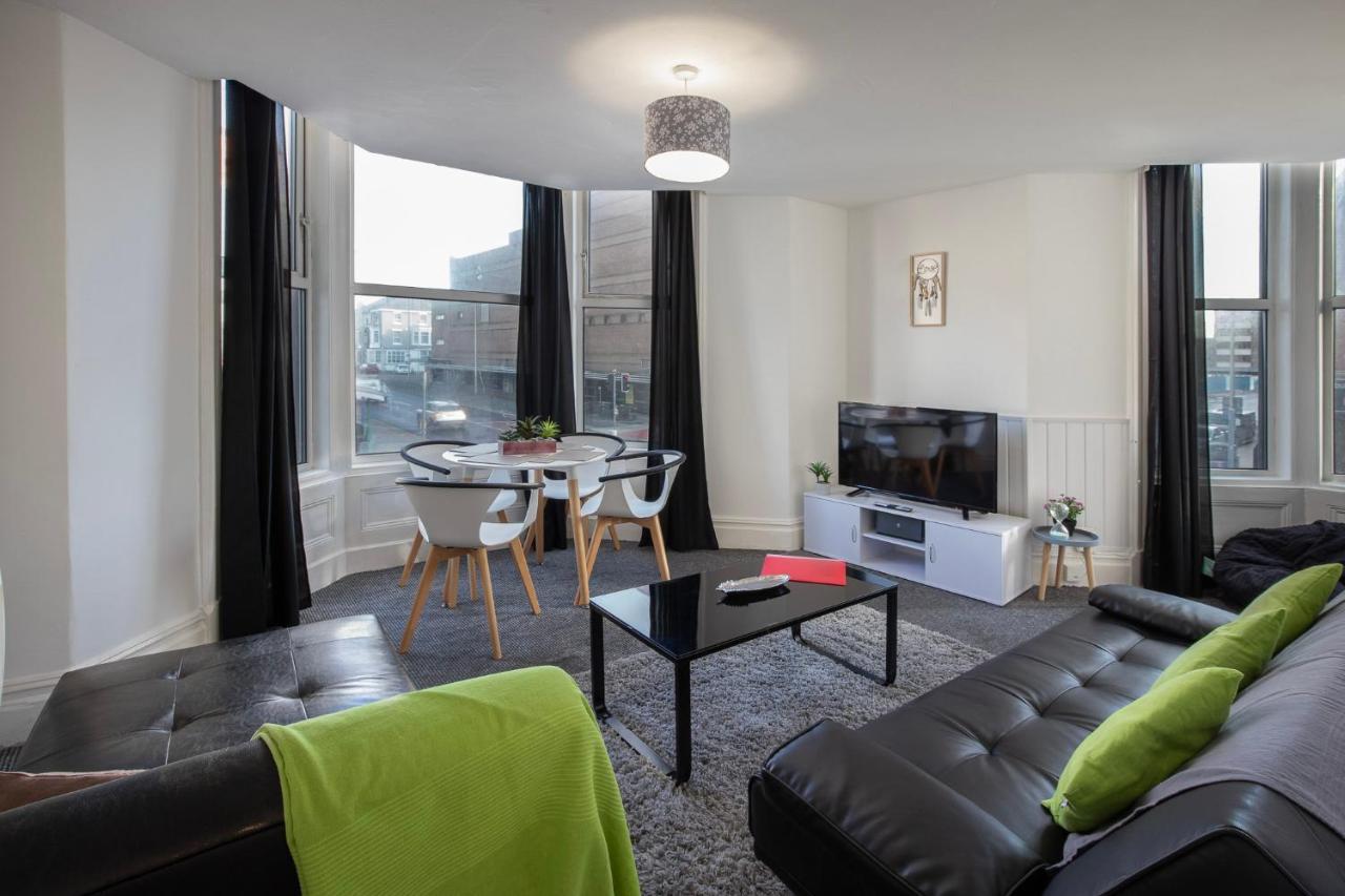 02 Springfield - Sleeps 6 Appartamento Blackpool Esterno foto